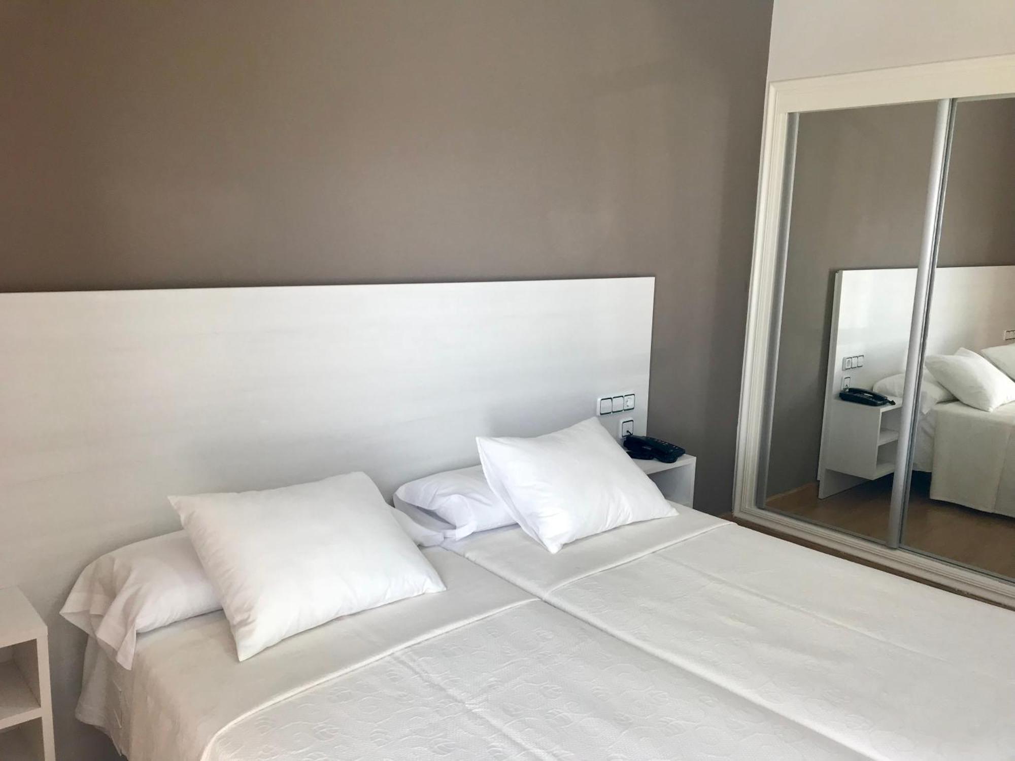 Hotel Nuevo Vichona Sanxenxo Phòng bức ảnh